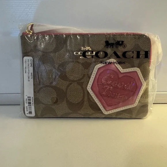 Coach - NWT - Tan and Pink Patch Heart Wristlet - Picture 7 of 7